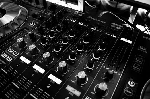 dj set
